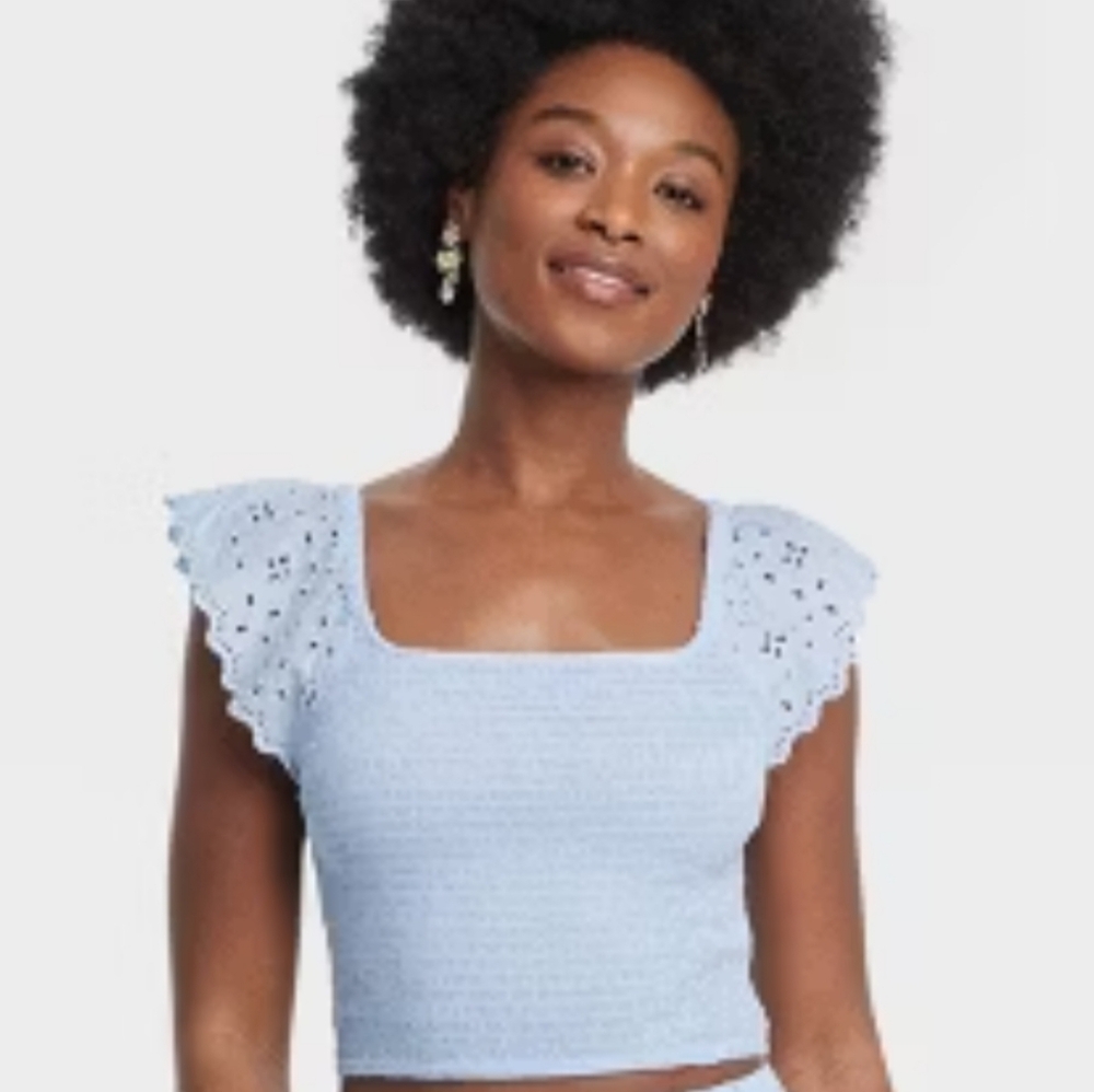 Light Blue Eyelet Crop Top. NWOT